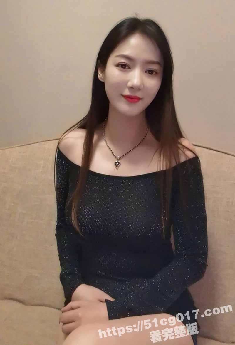 贵州贵阳极品九头身美腿少妇 宝儿 满分颜值一对狐媚眼天生的小三相 被土豪金主包养性爱自拍 附生活照!