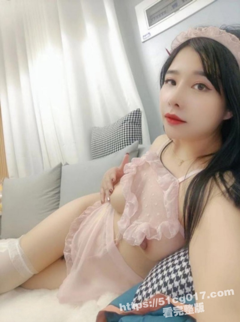 福州御姐 江煜星 曾经的东莞头牌这一对大奶子谁看了不迷糊 关键是口活还特别棒 你能多久不射？