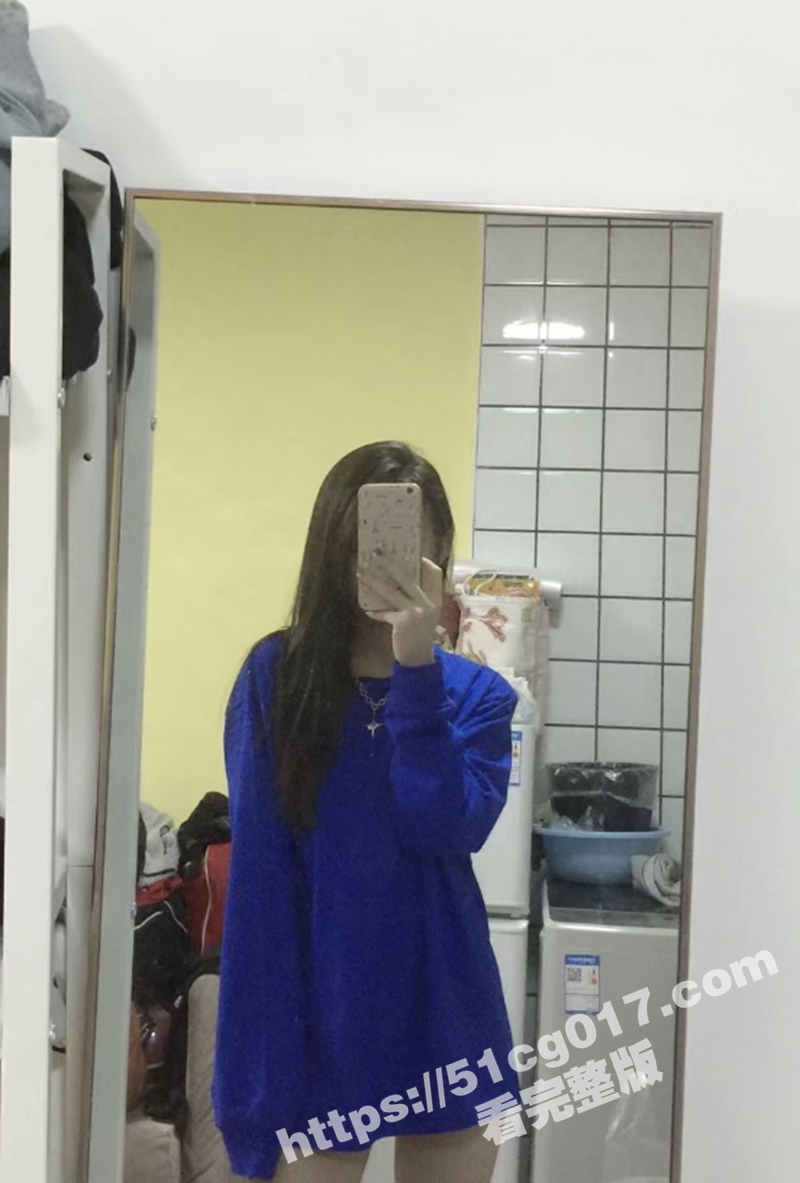 175大长腿反差女学相关图片