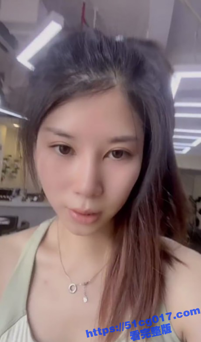 推特超火的外围女大美相关图片