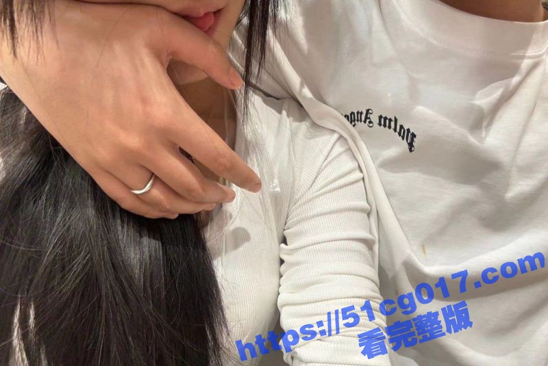 女同之间的啪啪 短发相关图片