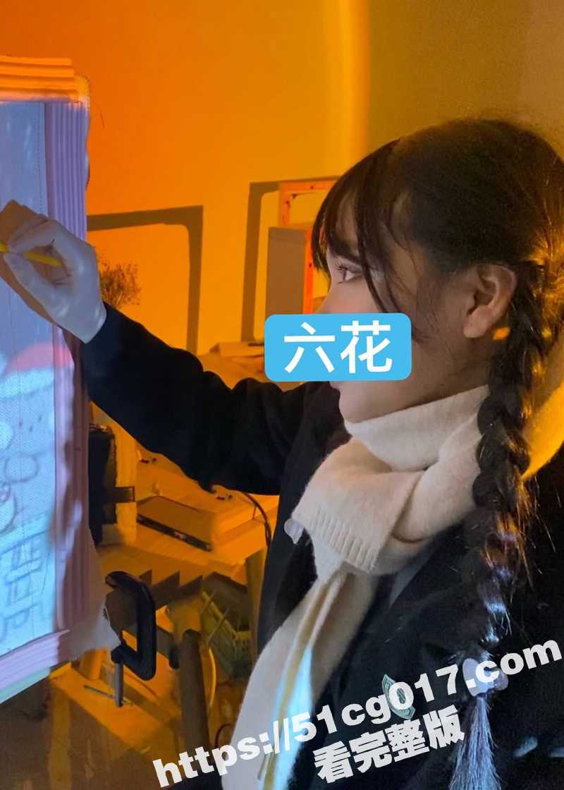 天生反骨骚妹 人前特别清纯 床上骚的不行 天生M属性 就喜欢被主人狂虐！