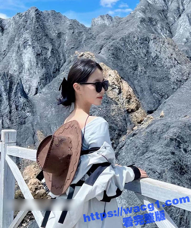 清纯风高颜值反差婊 相关图片