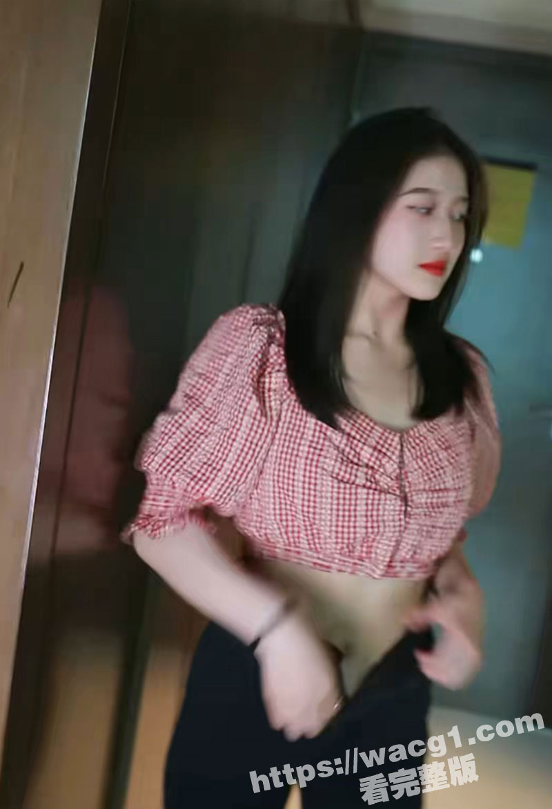 非常有气质的白月光艺术生为你全裸舞蹈！阁下要理智的欣赏美女 请放松你的老二！