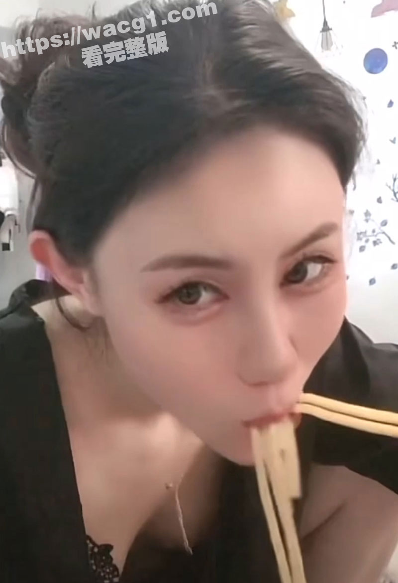 抖音烧鸡主播擦边擦出相关图片