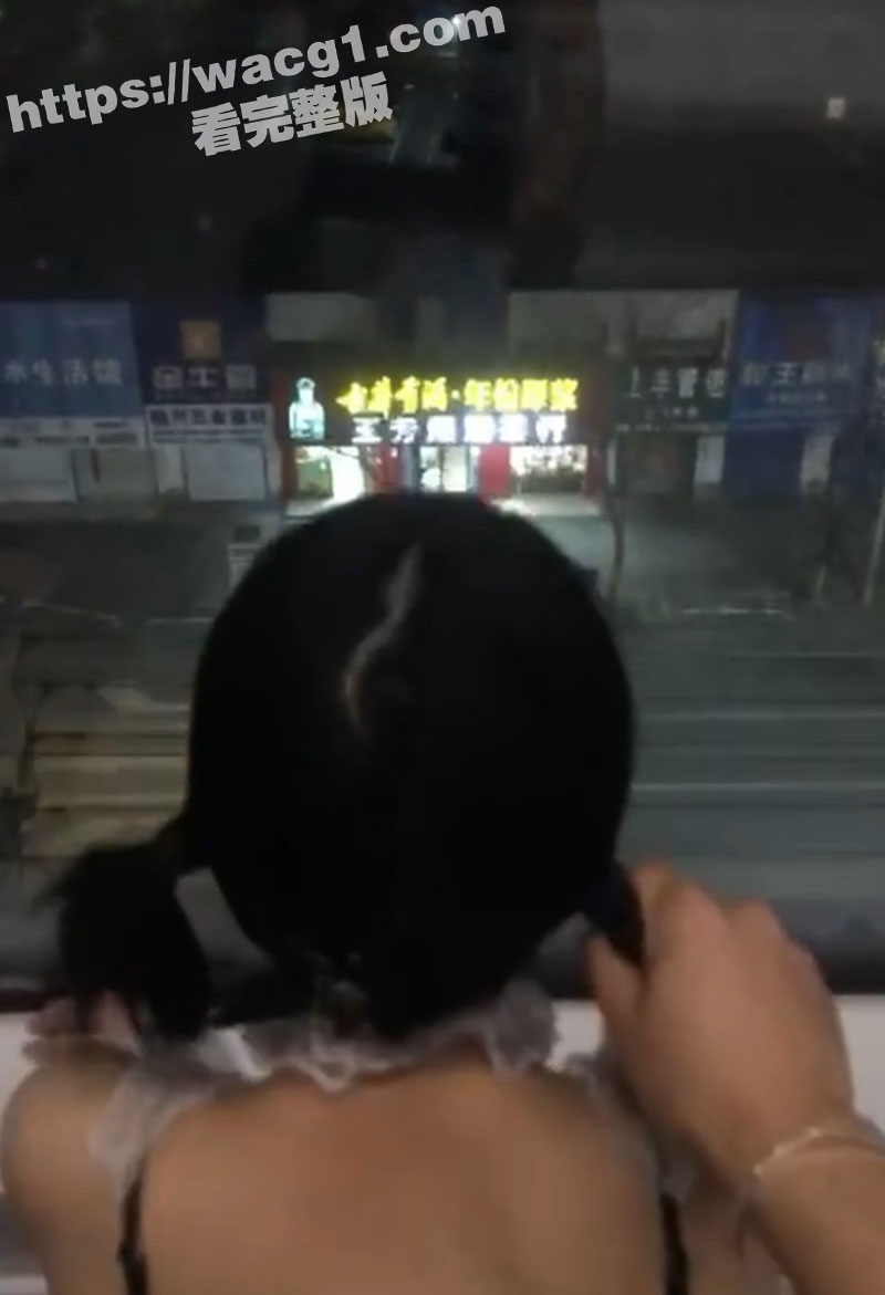 广州约操双马尾反差少相关图片