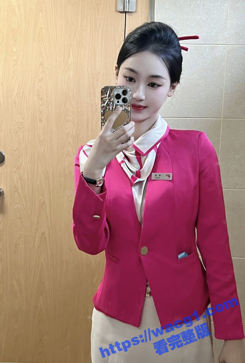 浙江长龙航空02年空姐女友 下班与我相约酒店 后入抽插蜜桃臀 难忘的七夕之夜！