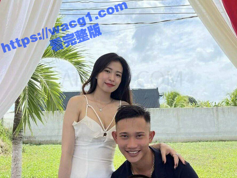泰国淫荡夫妻 为寻刺激在户外口交 镜子前拔枪后入 夫妻俩的表情一个比一个骚 真是天造地设的一对