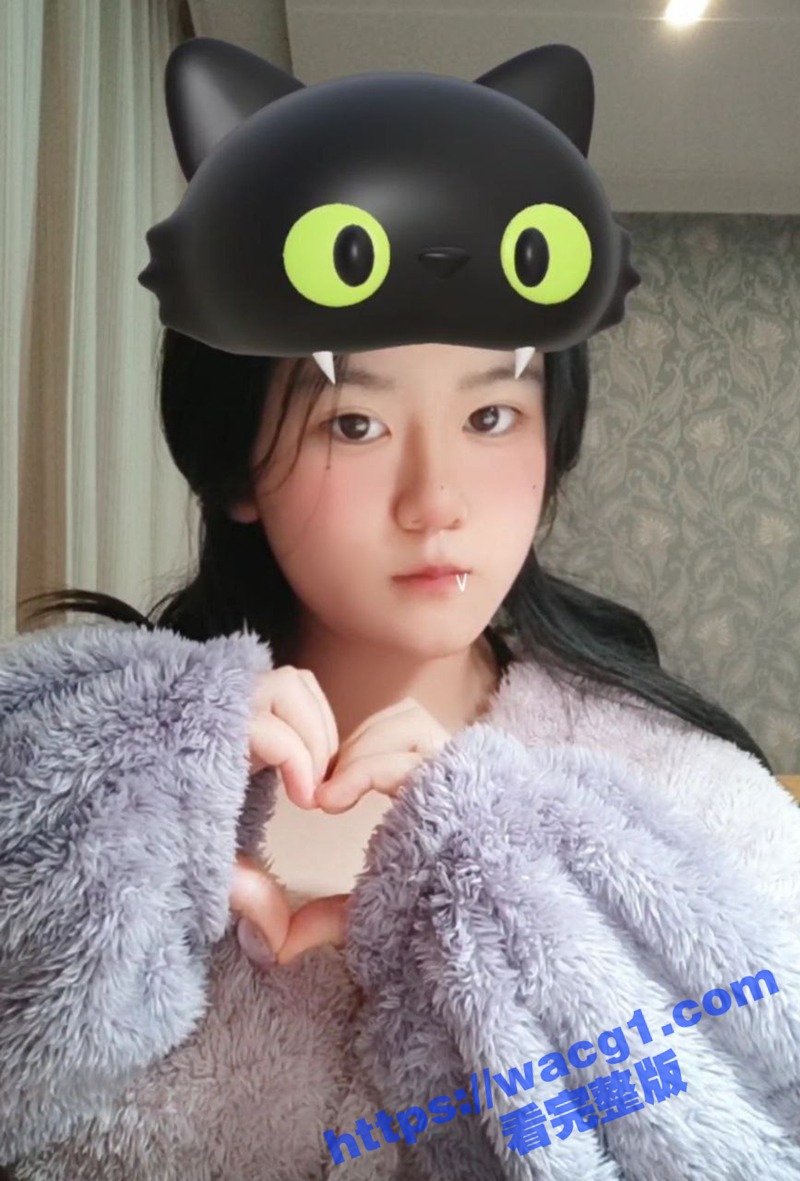 网撩良家学妹 美少女家中自慰 白嫩双乳 掰逼展示粉穴 娇喘呻吟让人把持不住！