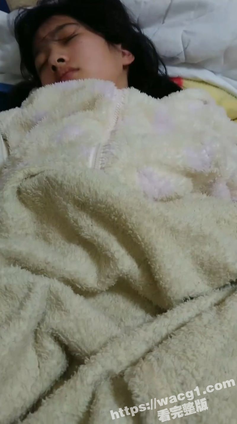 嫩得出水的日本樱花妹相关图片