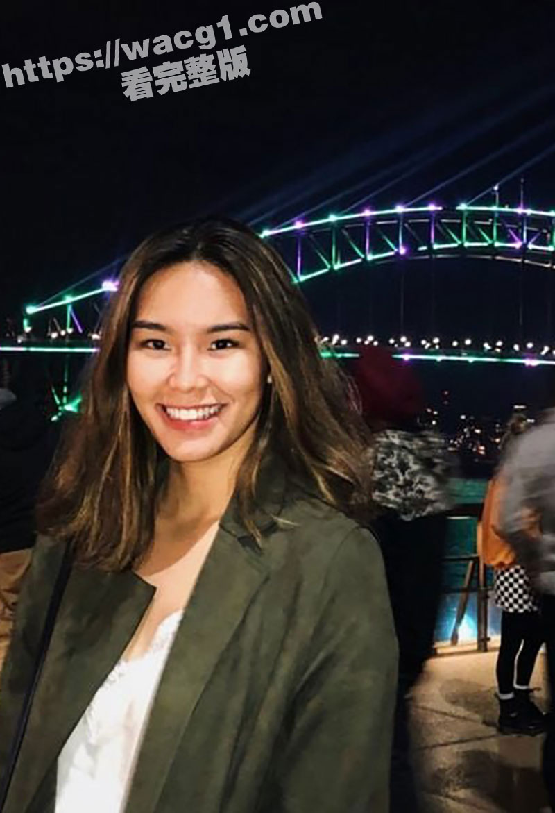 菲律宾九头身美腿女模与混血男友的私密视频因手机维修被老板盗取后将视频外泄！在浴室激情口交后撅着屁股被后入！