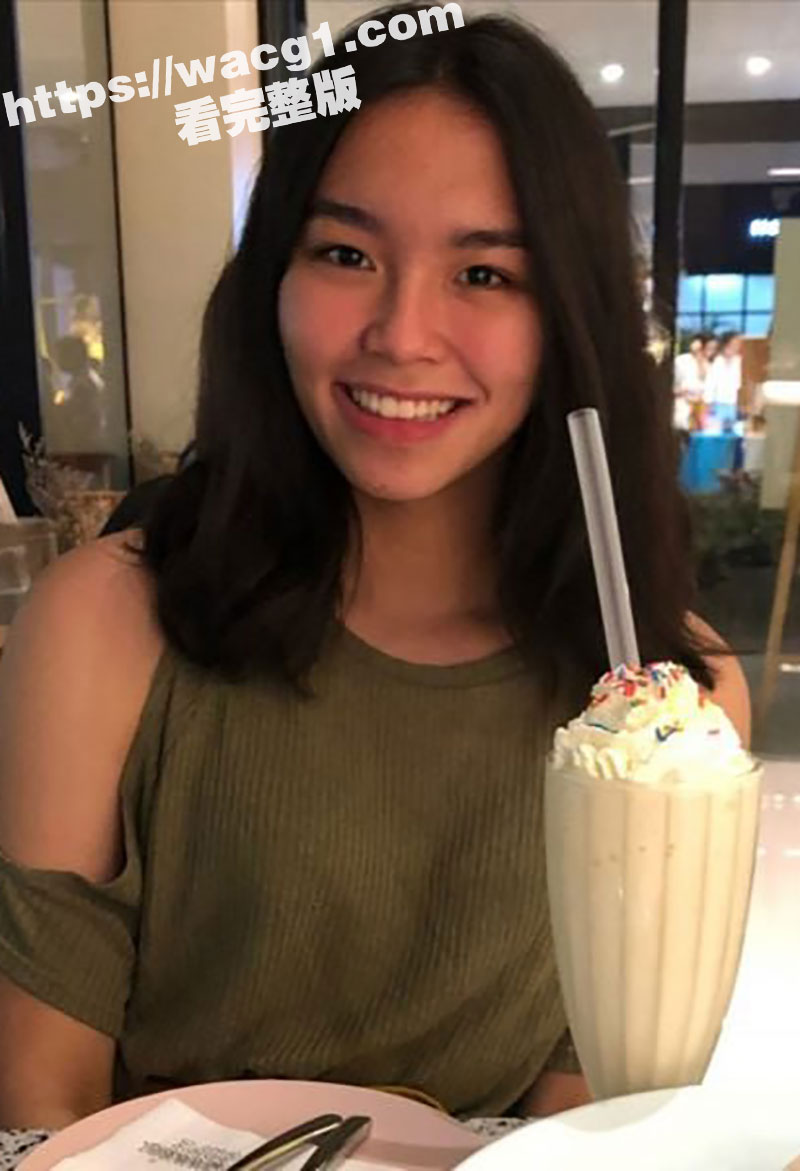 菲律宾九头身美腿女模相关图片