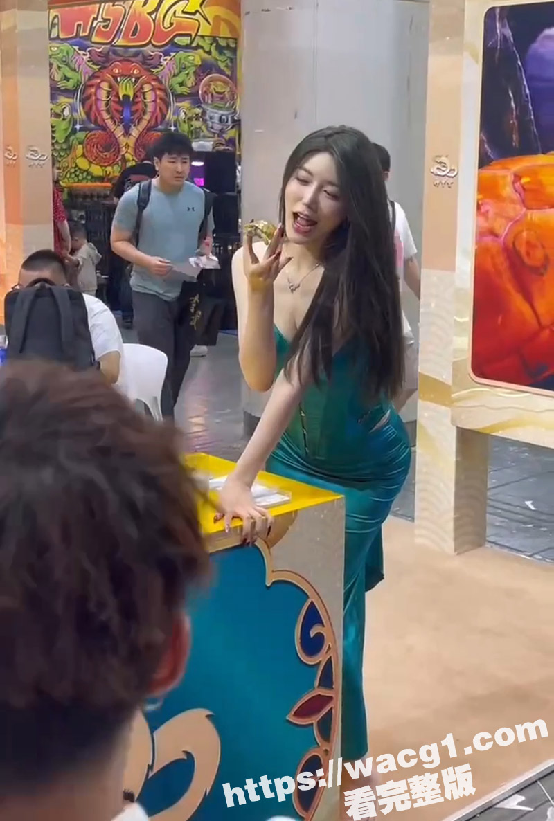 上海龟展现场 性感模相关图片