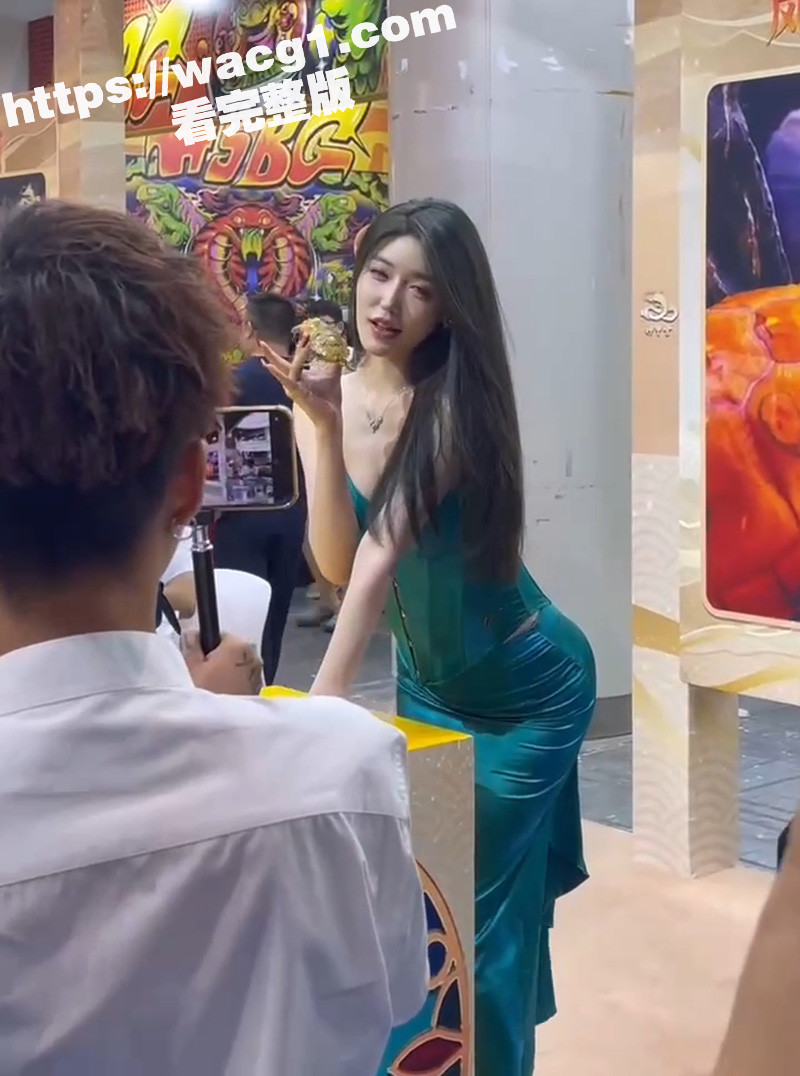上海龟展现场 性感模相关图片