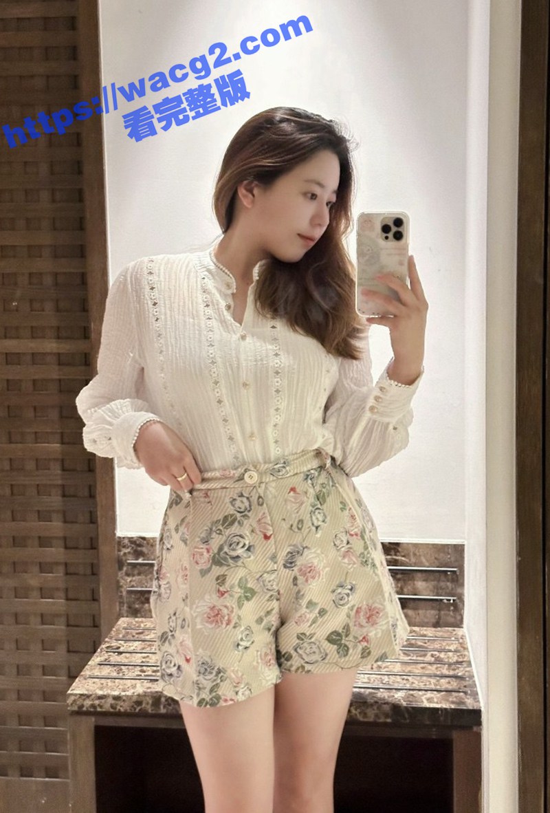 群友投稿巨乳女友 高相关图片