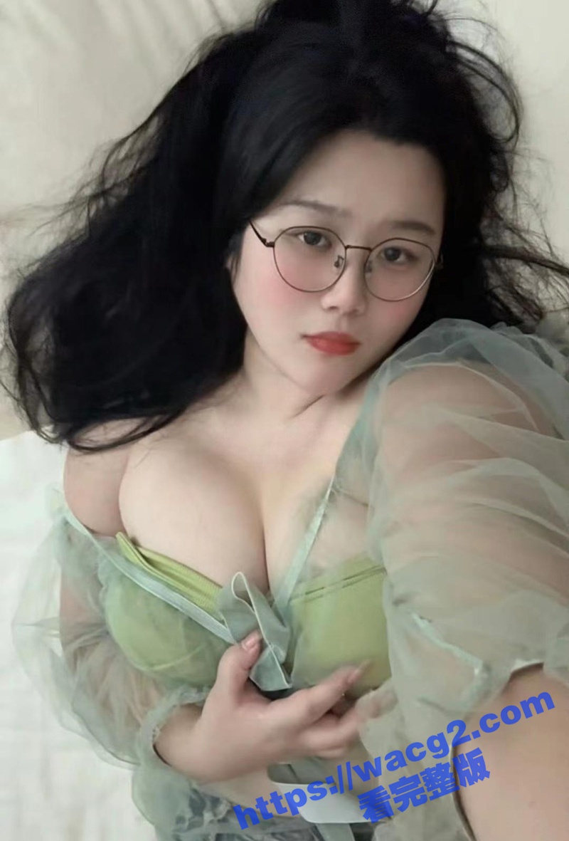 抖音微坦网红菠萝将军相关图片