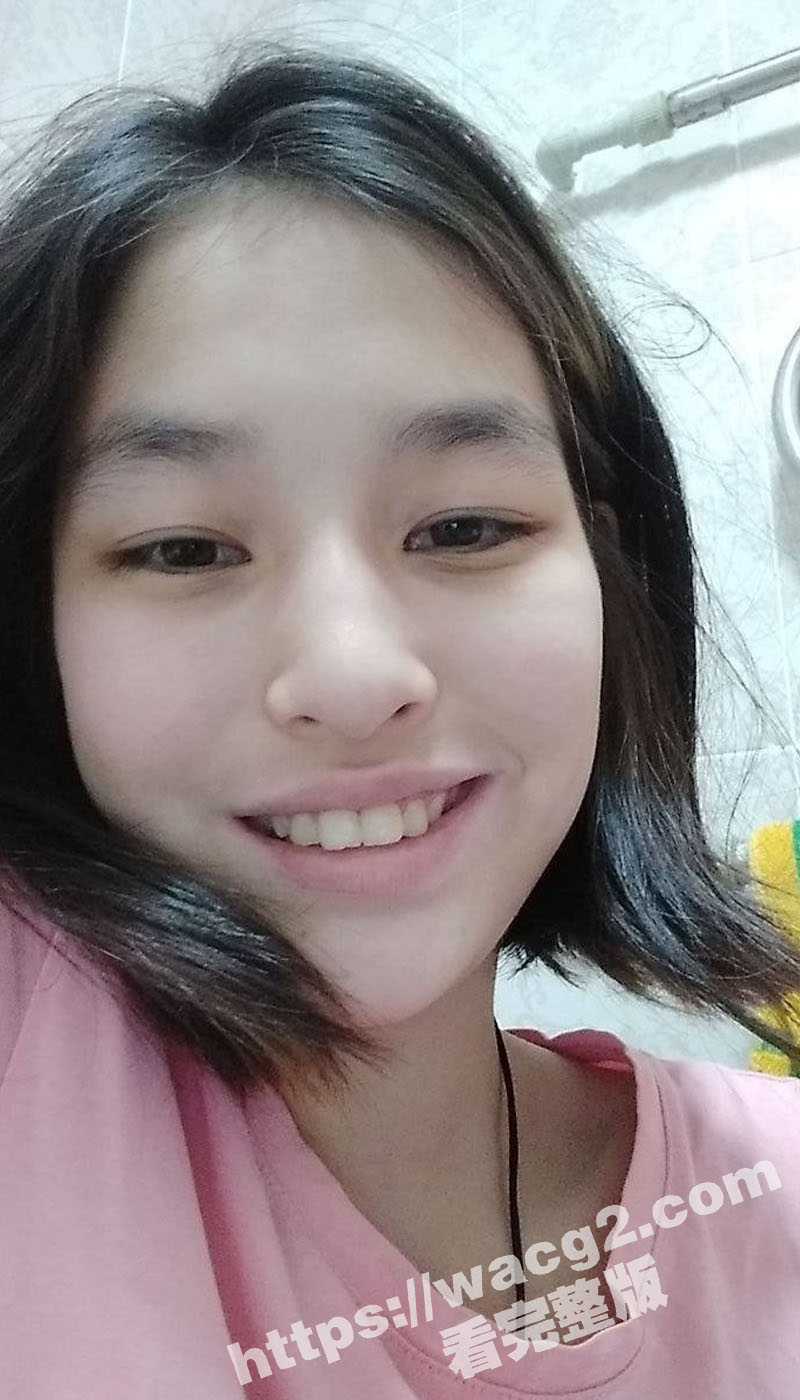 哈萨克斯坦大奶学生妹相关图片