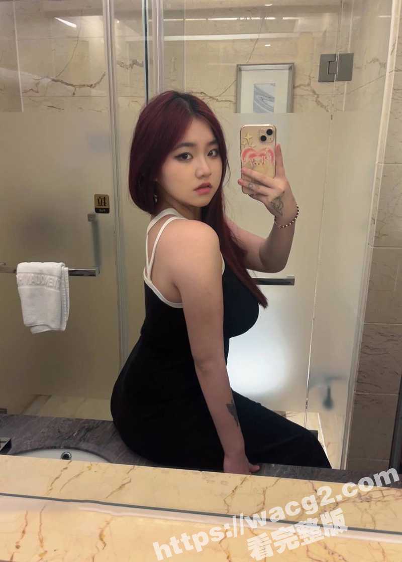 推特甜美巨乳纹身福利相关图片