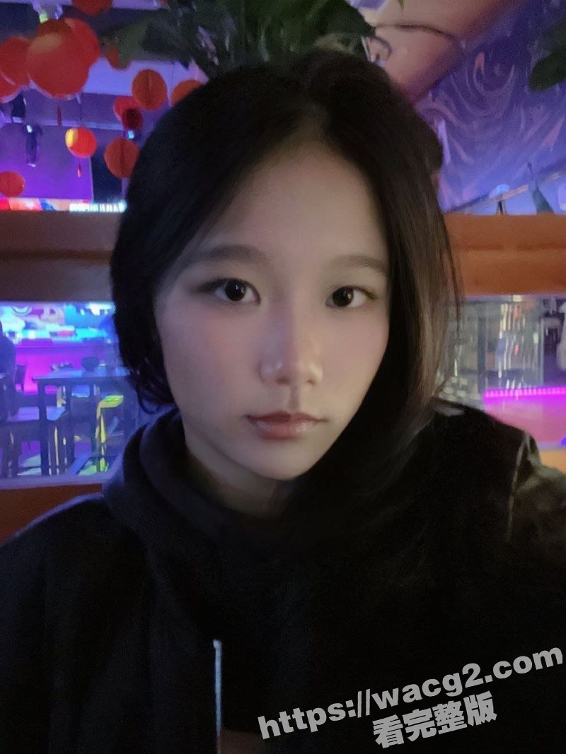 巨乳大学生有着班花的相关图片