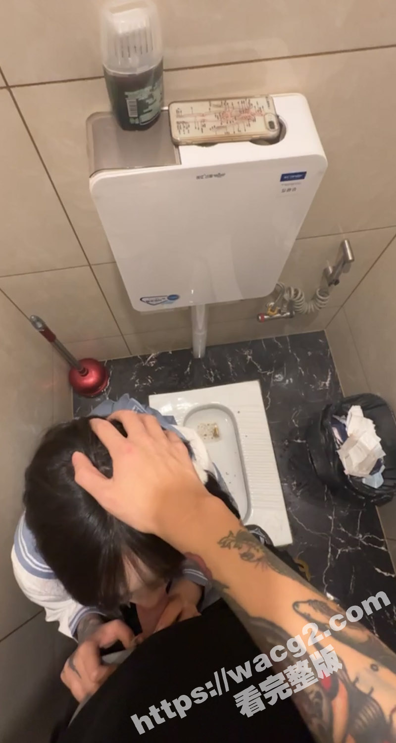 鸡巴入珠的纹身大佬 相关图片