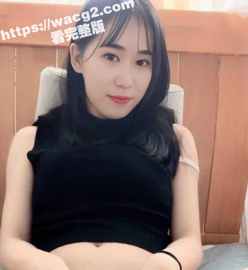 广东超级反差短发骚母相关图片