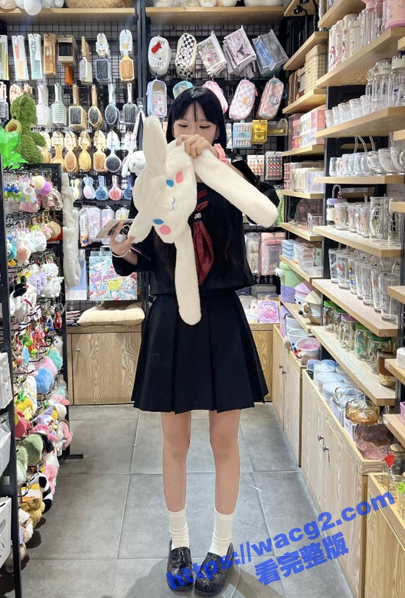 大一双马尾萝莉学生妹相关图片