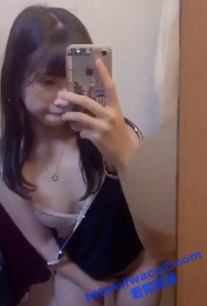 骚女友自拍 甜美型清相关图片