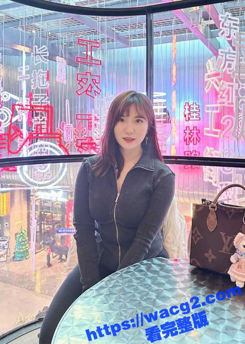 抖音健身网红 没腹肌相关图片