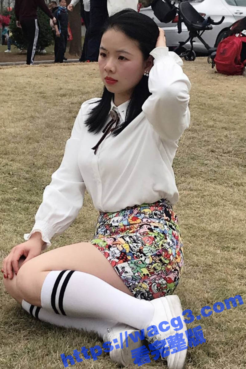 河南双马尾人妻少妇 曾黎 喜欢无套但又害怕怀孕 操到一半急忙给老公戴上套后才放心大胆地爽叫起来