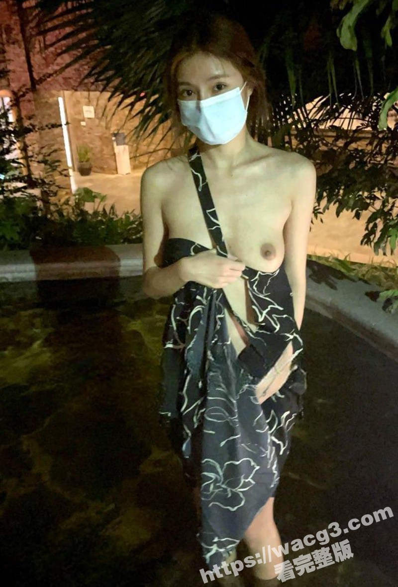 快手网红Tommaxs 户外露出视频合集 各种公园马路全裸露出 皮肤都晒成了小麦色！