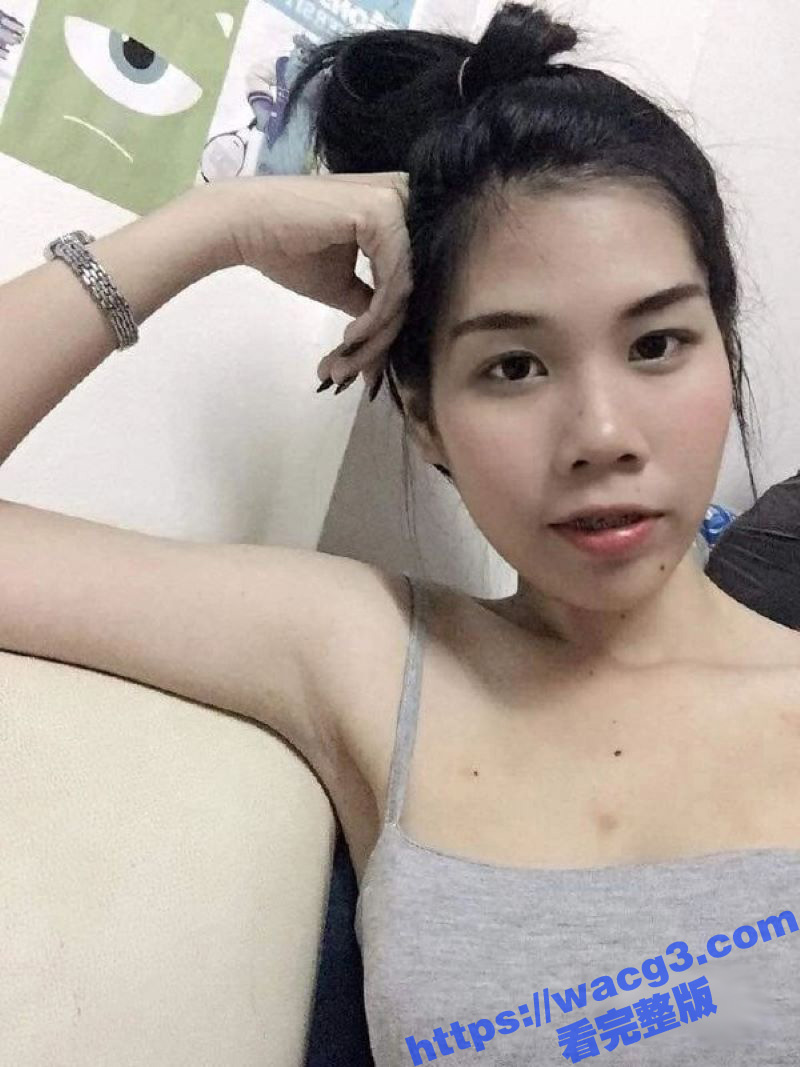 钢牙美女与异地男友视相关图片