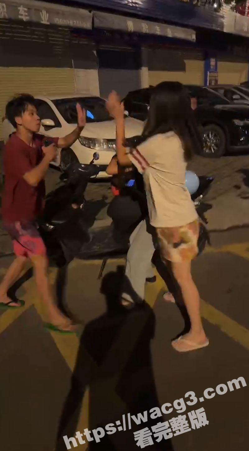 暴躁的女司机！广东鹤相关图片