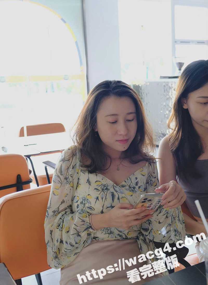 独家曝光 广州广告公司员工伍嘉莹 长腿翘臀的极品美女 微信聊骚勾引网友 聊天记录被曝光 内容超刺激