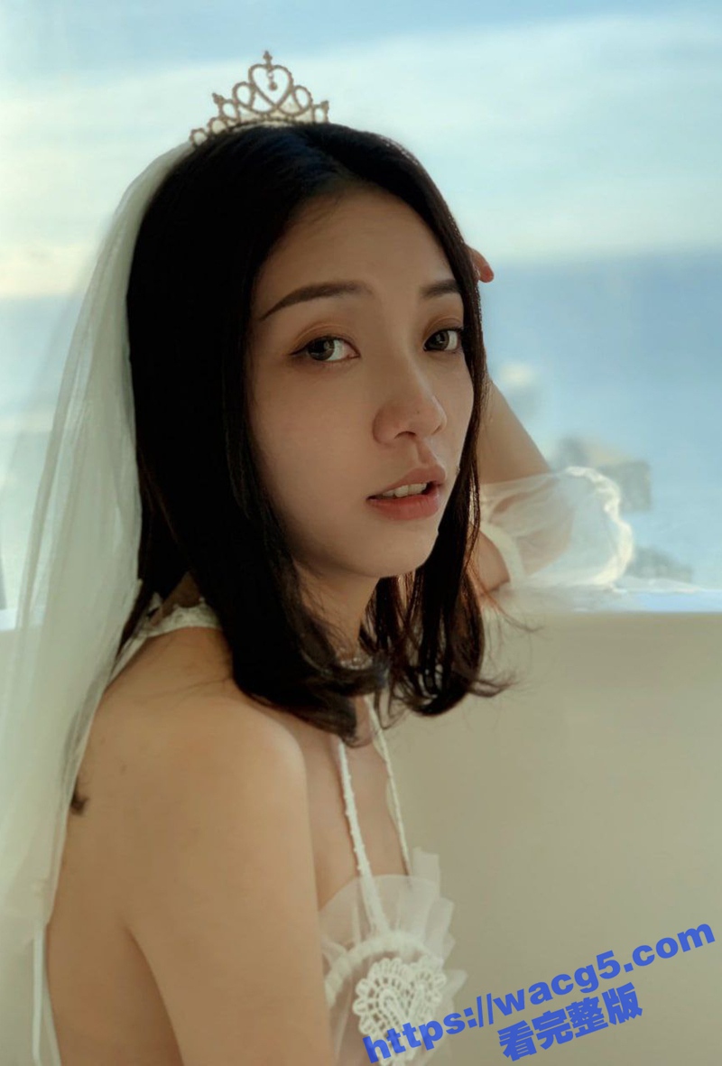 老公好大！山东青岛新娘母狗赵梦诗 婚礼前偷情前男友 白丝情趣无套抽插！
