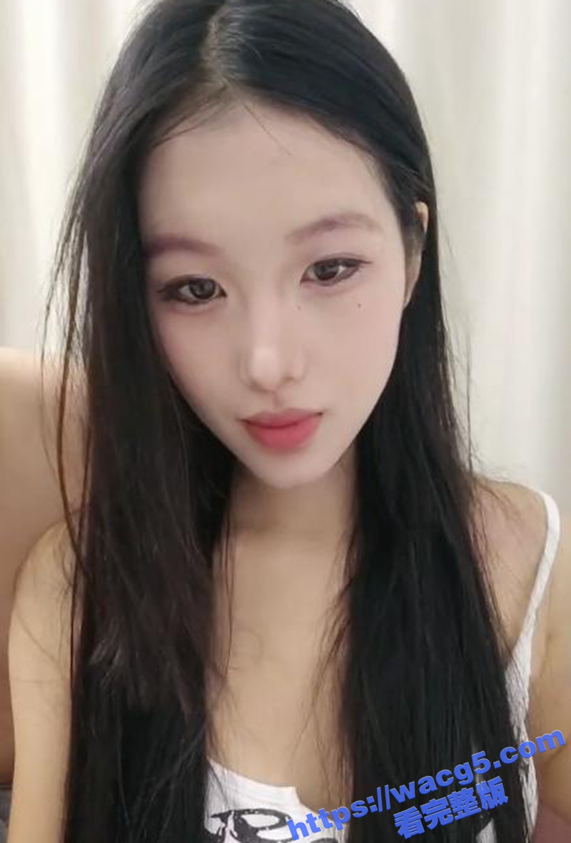 好白菜都被猪拱了！校花颜值网黄女主播 九亿少男梦 互舔口交后入狂干 小穴都被干红了！