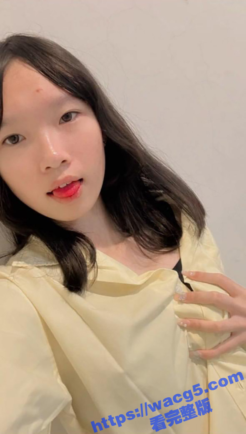 台湾超正点反差母狗秦以蓁 身材纤细大奶挺拔 两条大长腿修长诱人 卫生间勾引老头后入爆操