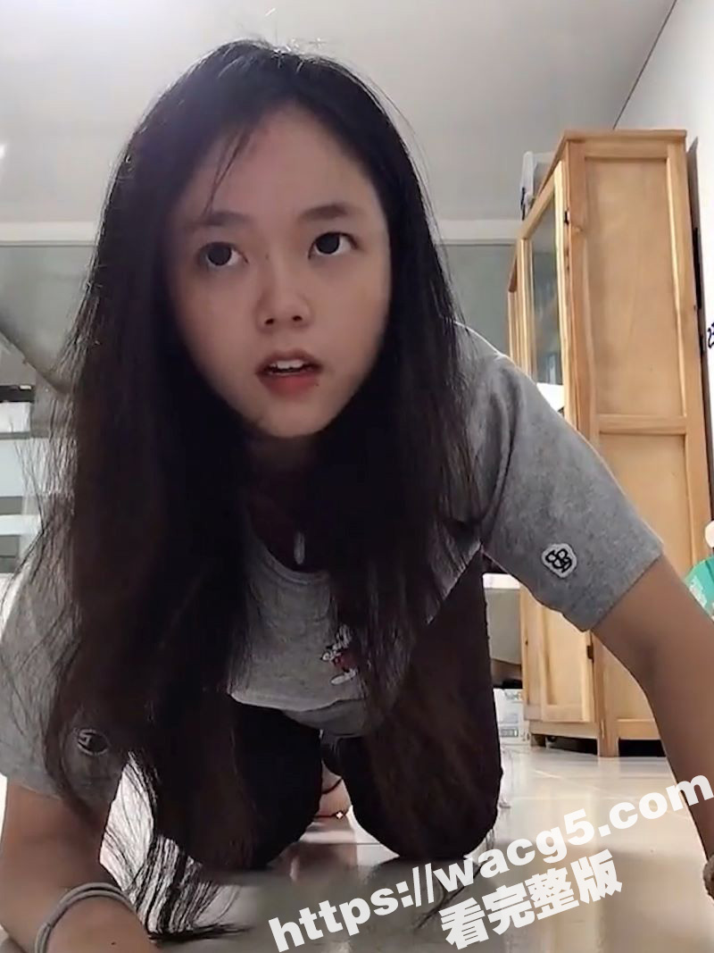 骚货偷情出轨成性被发现后继续出轨 男友一怒之下曝光她下跪道歉和性爱视频！全程露脸