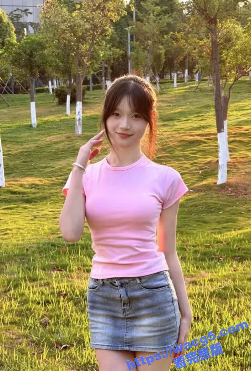 反差在校女大 少女窈相关图片