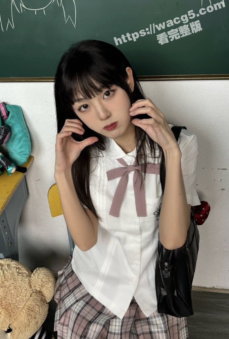 约炮刚毕业的美女高学生 反差美少女JK诱惑 内射紧致小穴 精子填满白虎嫩穴！