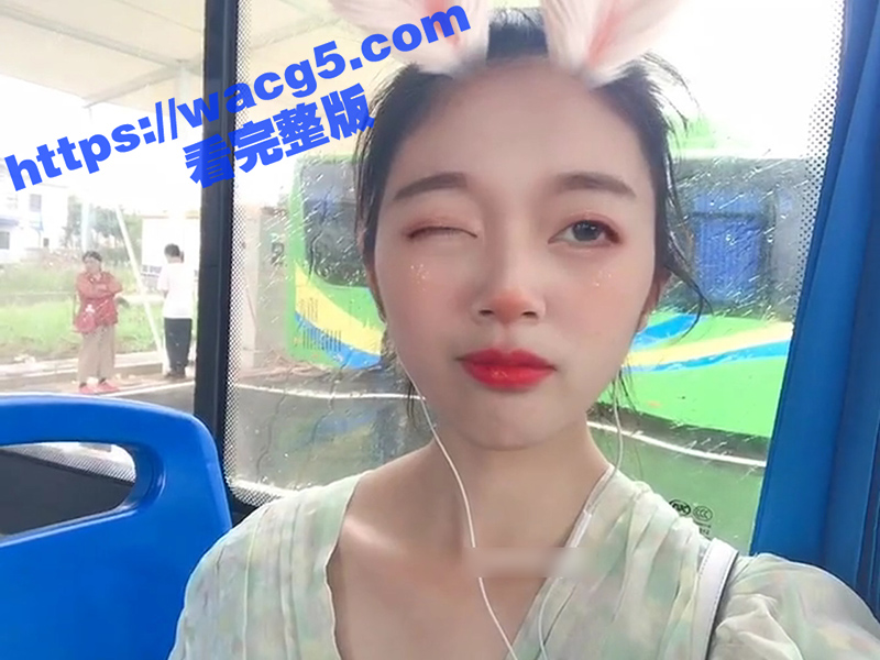 江苏反差婊母狗汪欣淼 一个非常爱玩道具的骚货 身材一流翘臀肥美 边玩震动棒边吃假鸡巴 幻想自己被轮奸