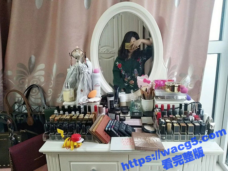 江苏反差婊母狗汪欣淼相关图片