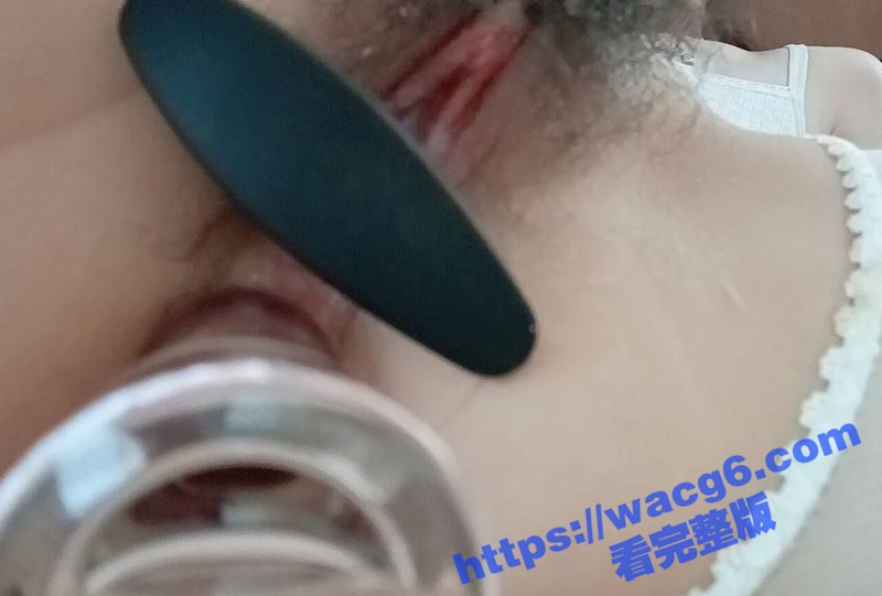甜美学生妹跟男友裸聊相关图片