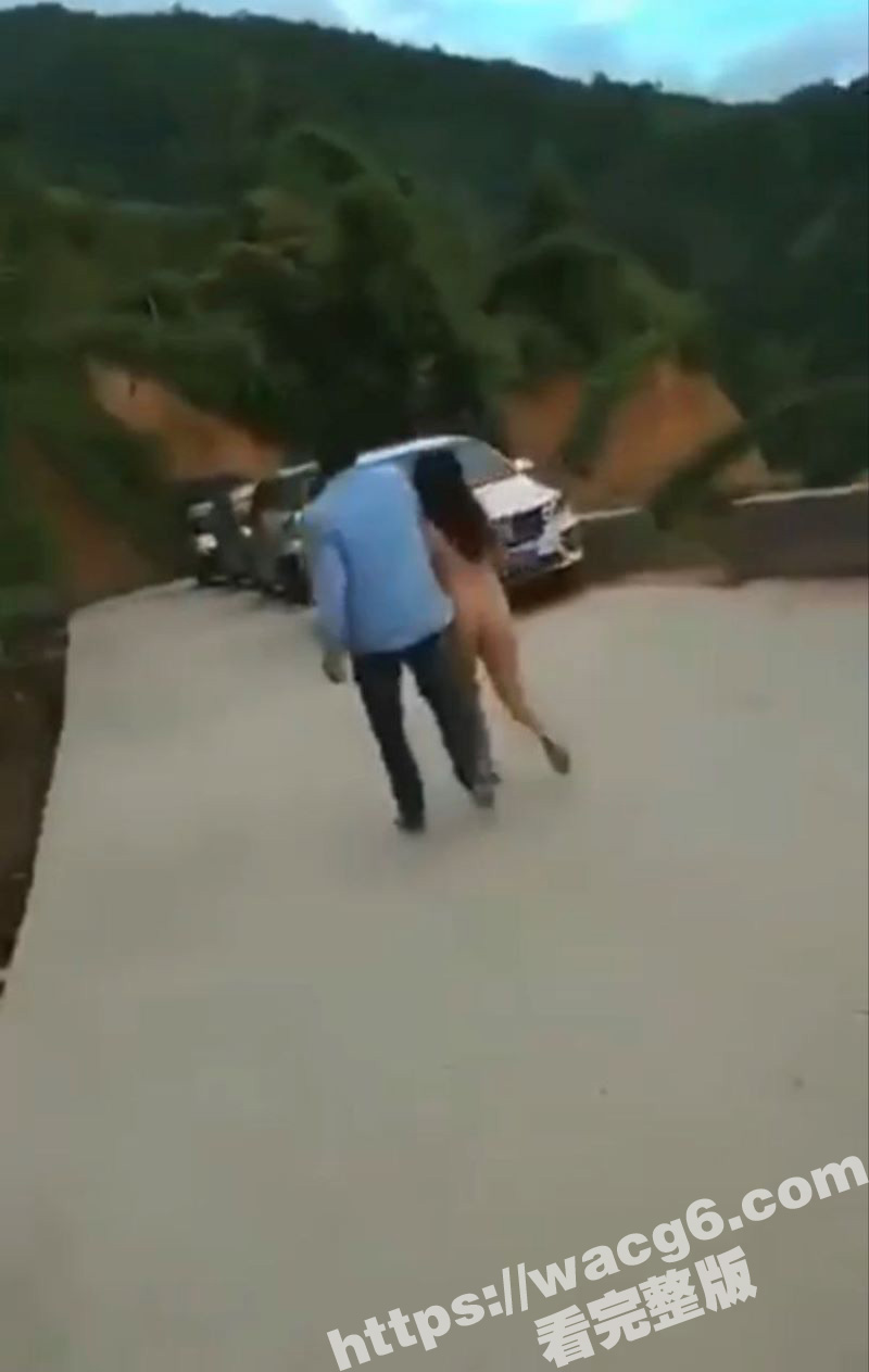 每日一抓！男子老婆直相关图片