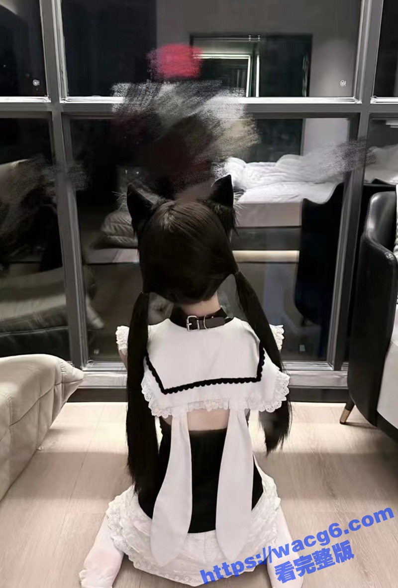 福利姬香草少女 黑丝相关图片