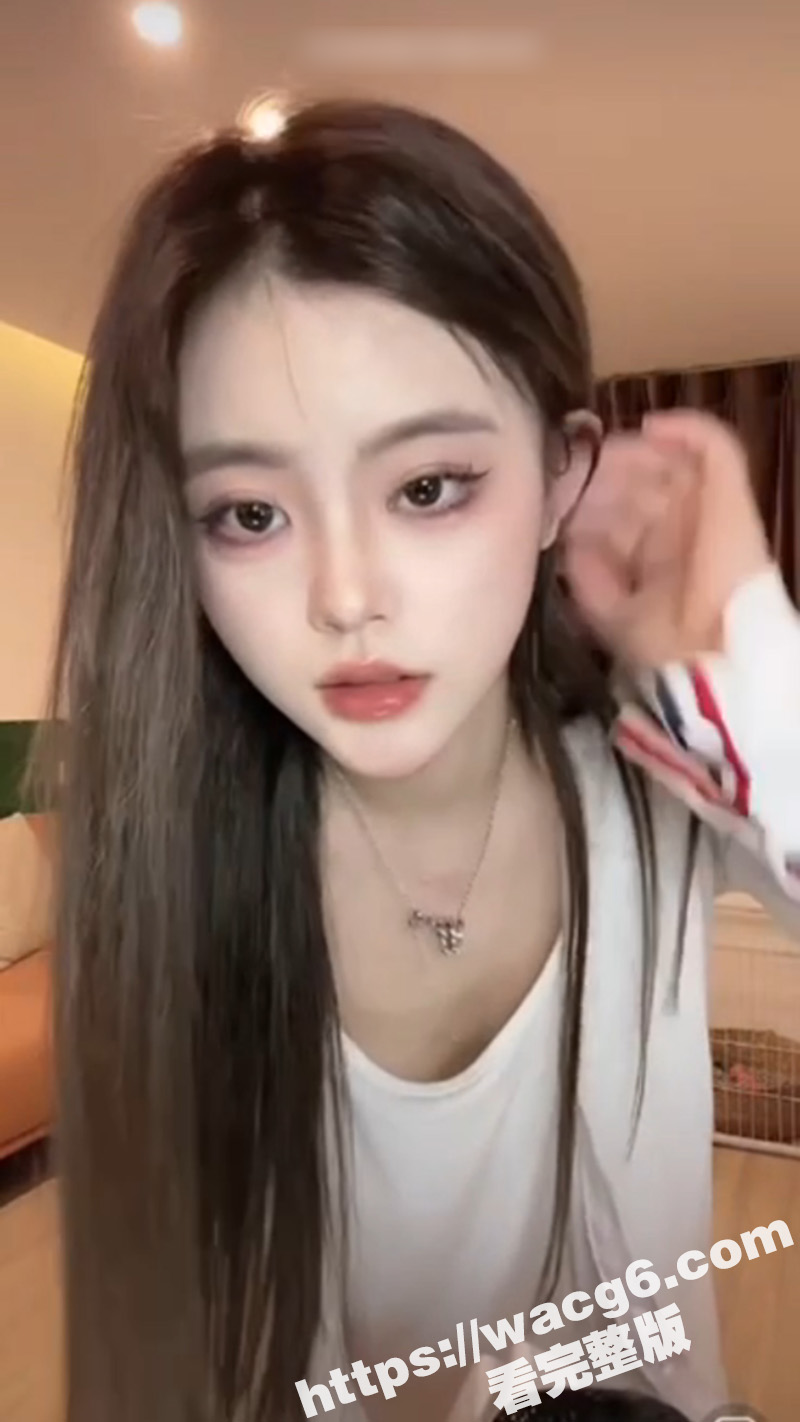抖音性感小骚鸡露点合相关图片
