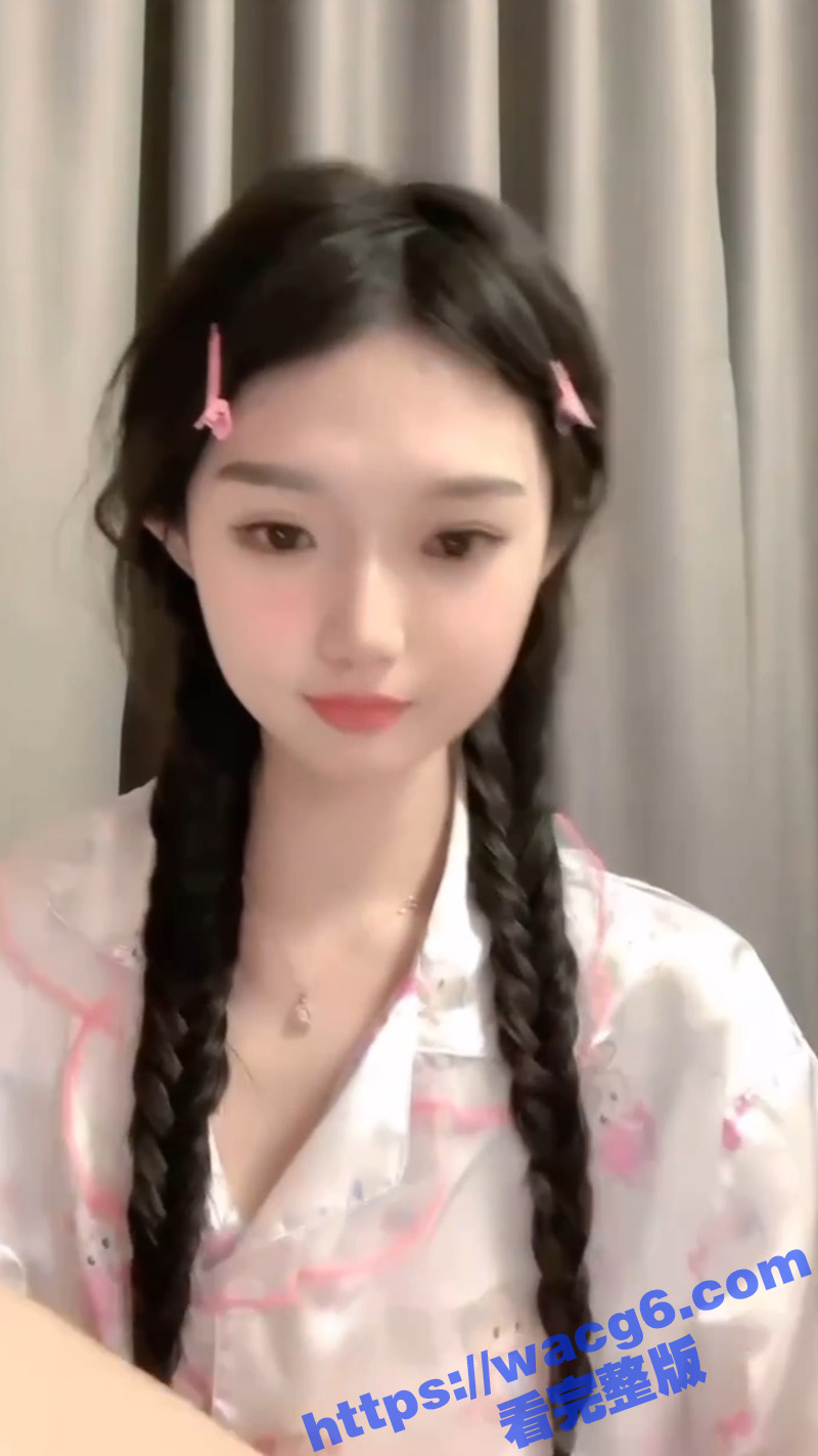 抖音性感小骚鸡露点合集 少妇少女学生妹 直播故意走光 性感美乳配小葡萄 看的真让人来电啊