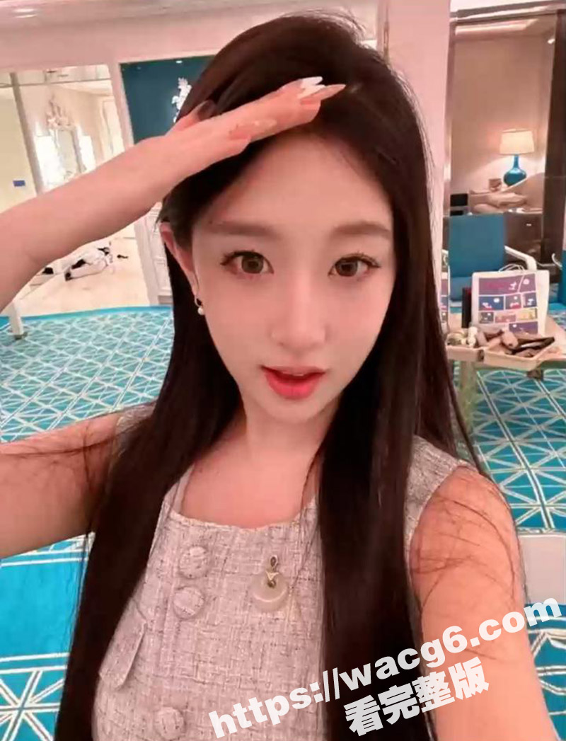 超性感反差骚女友 身材极品皮肤白嫩 腰臀比真是绝了 骚母狗全裸自慰 展示自己的绝美身材