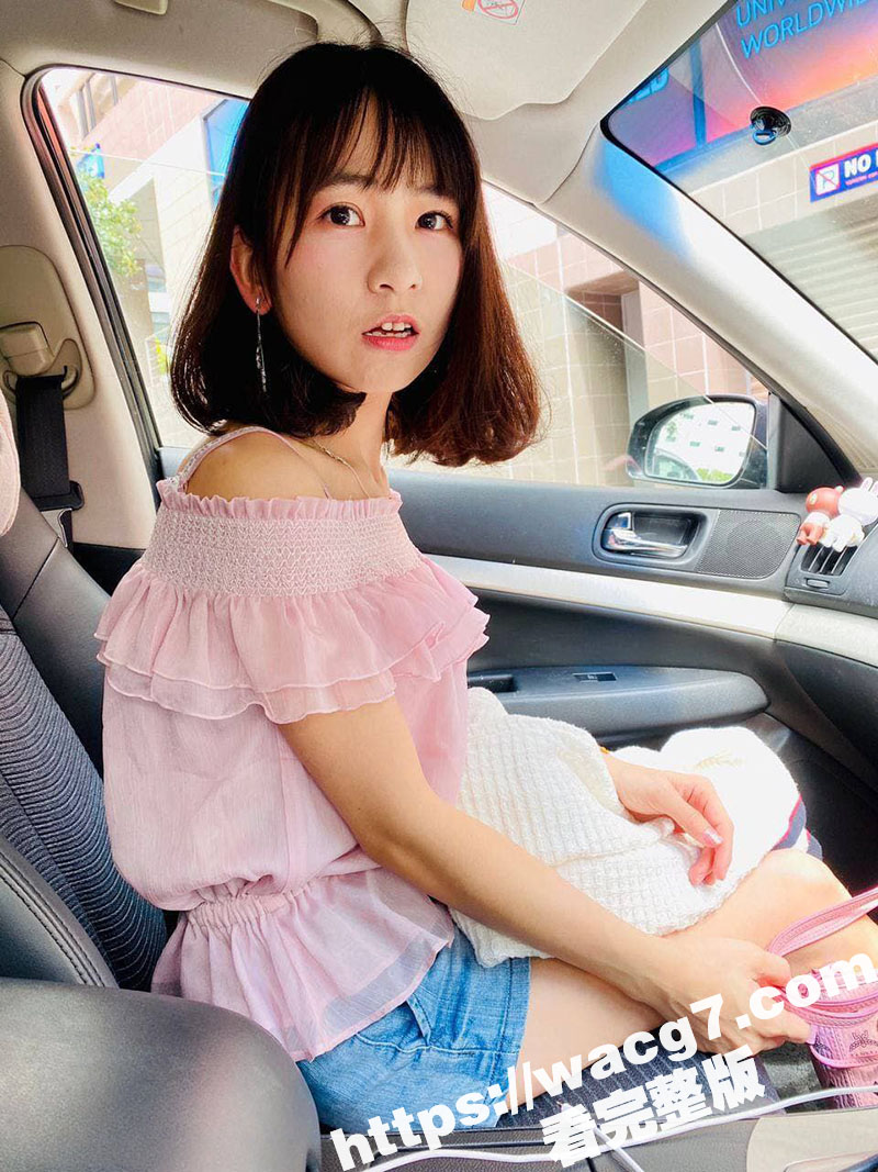清纯大眼高颜值嫩妹 相关图片