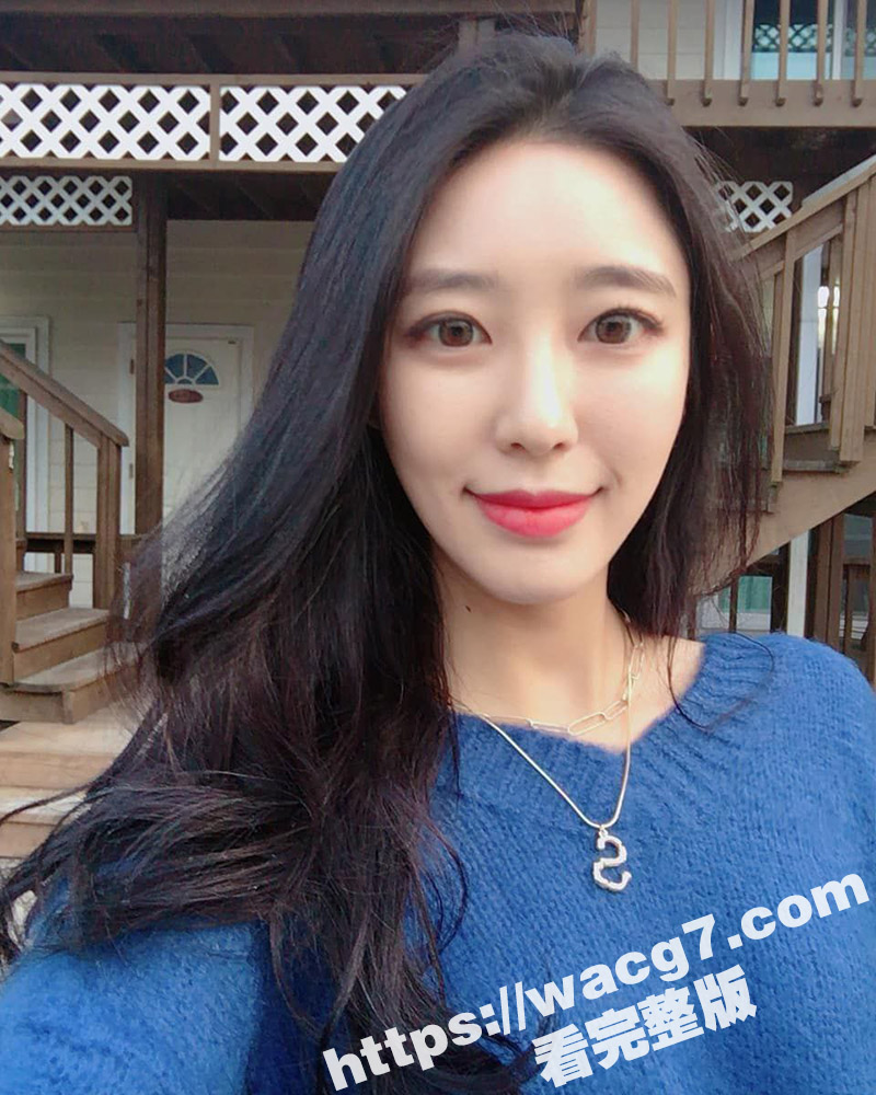 韩国高颜值美腿女神 相关图片