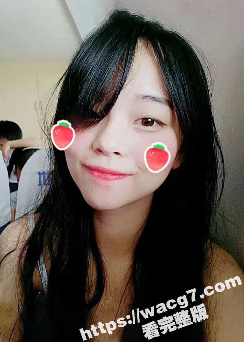 清纯可爱卫校美眉 小相关图片